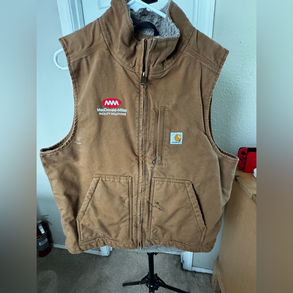 Men’s Carhartt work vest medium